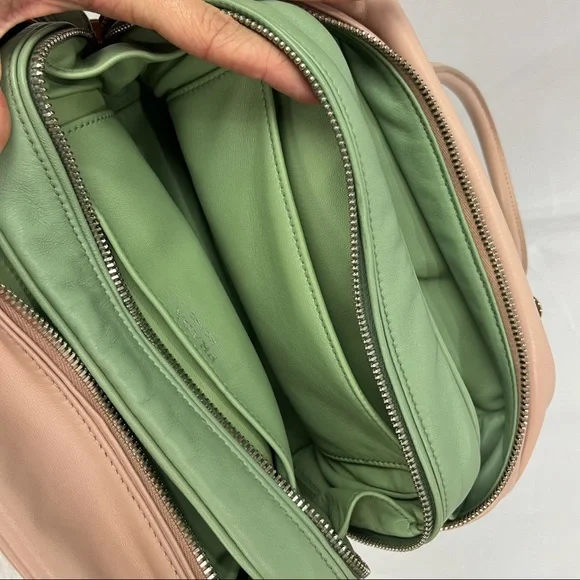 Prada Inside Bag ✨ - Picture 13 of 13